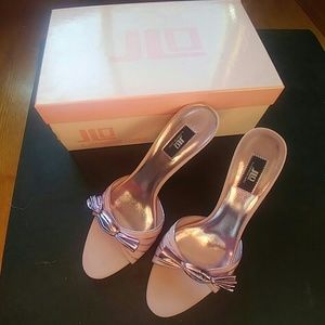 JLo open toed shoes